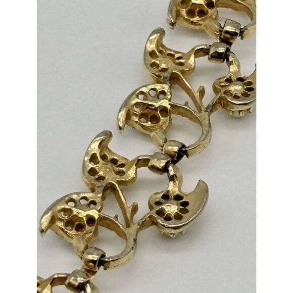 Vintage Bracelet Gold Tone Figural Vines and Leaves Faux Pearls Centers Unsigned - Picture 7 of 13